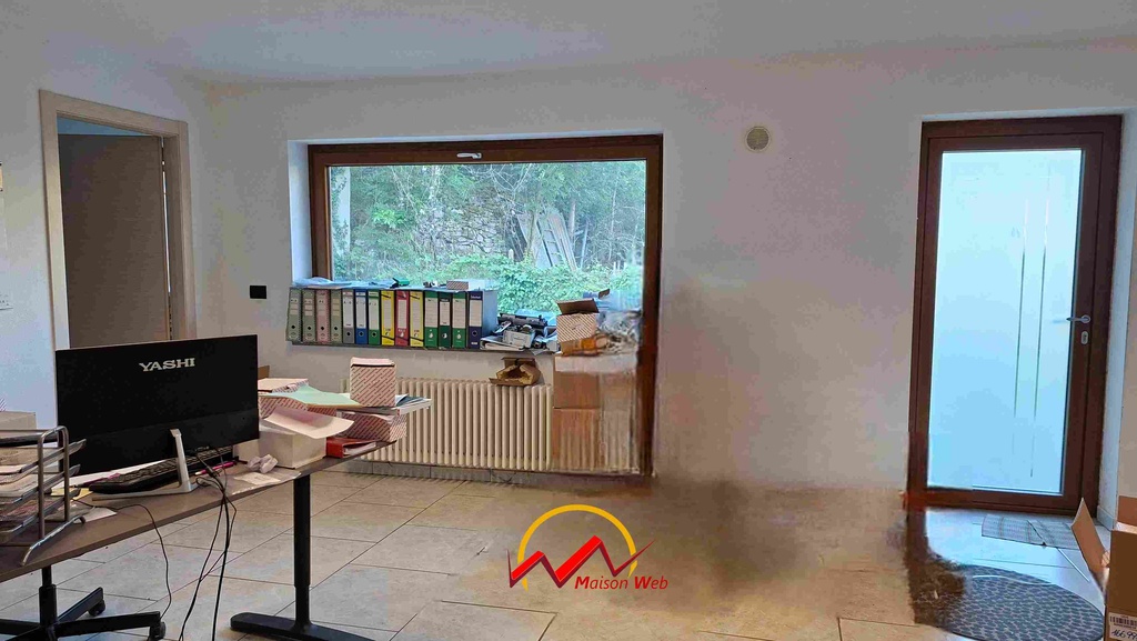 Immagine per Uffici e magazzino a Villeneuve