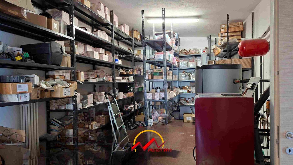 Immagine per Uffici e magazzino a Villeneuve
