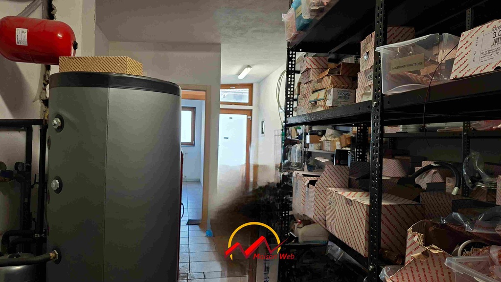 Immagine per Uffici e magazzino a Villeneuve