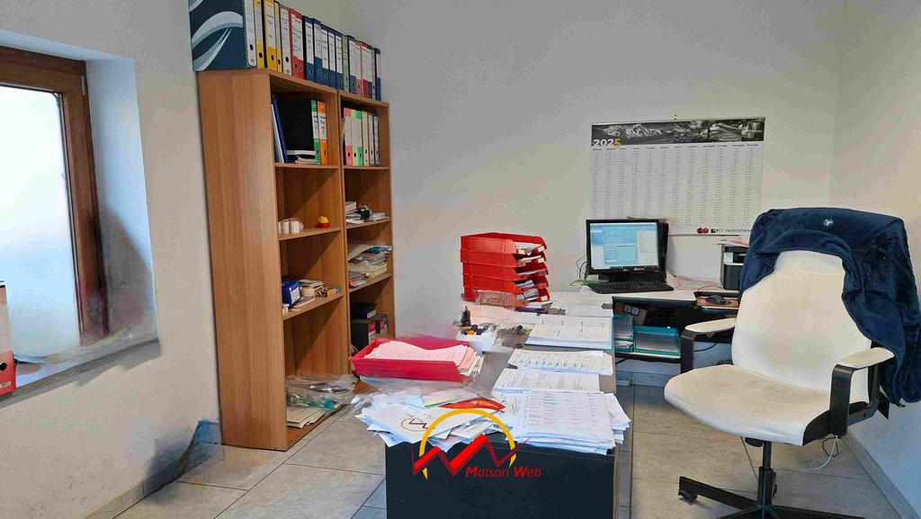 Immagine per Uffici e magazzino a Villeneuve