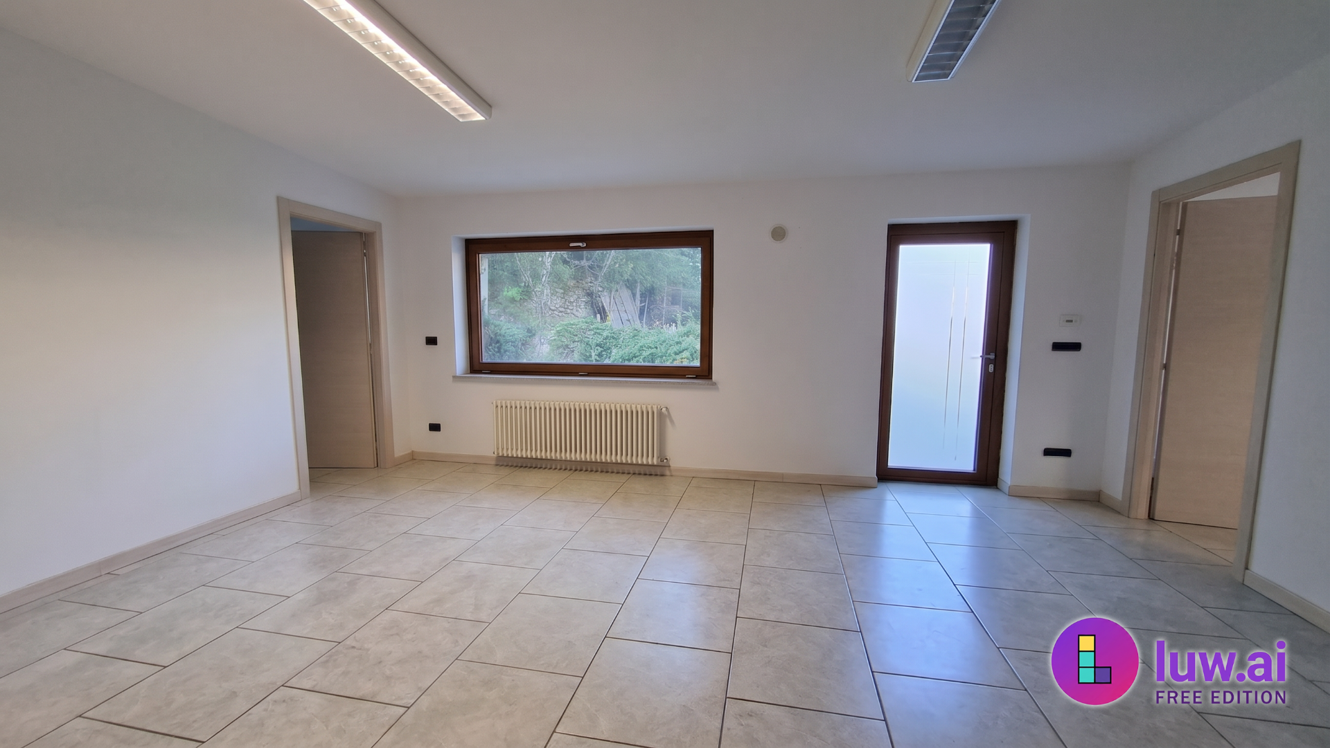 Immagine per Uffici e magazzino a Villeneuve