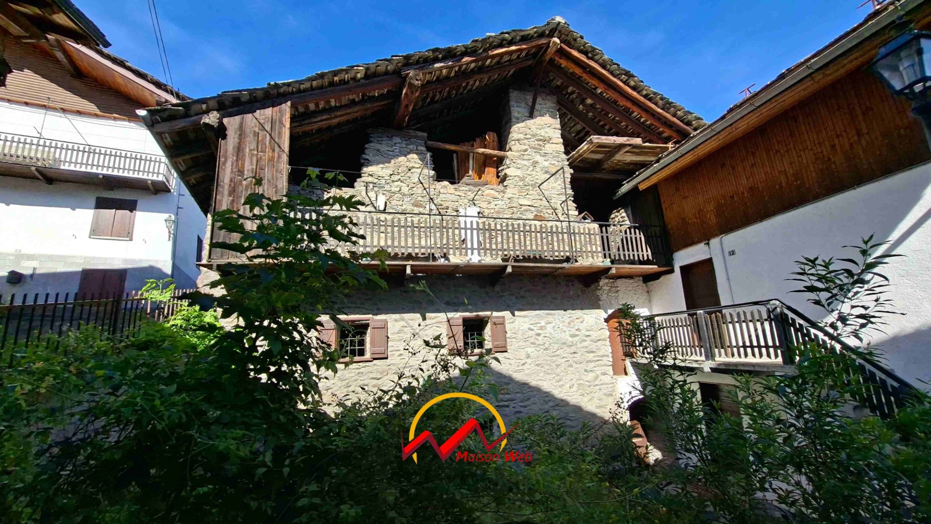 Immagine per Terratetto da ristrutturare + rustico e autorimessa