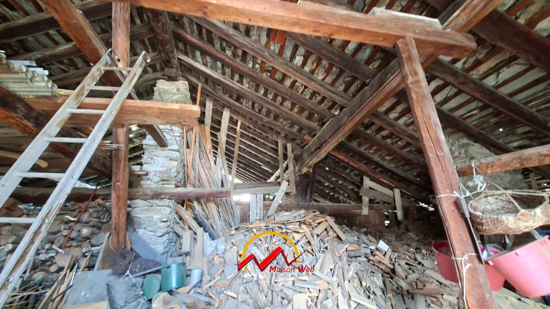 Immagine per Terratetto da ristrutturare + rustico e autorimessa